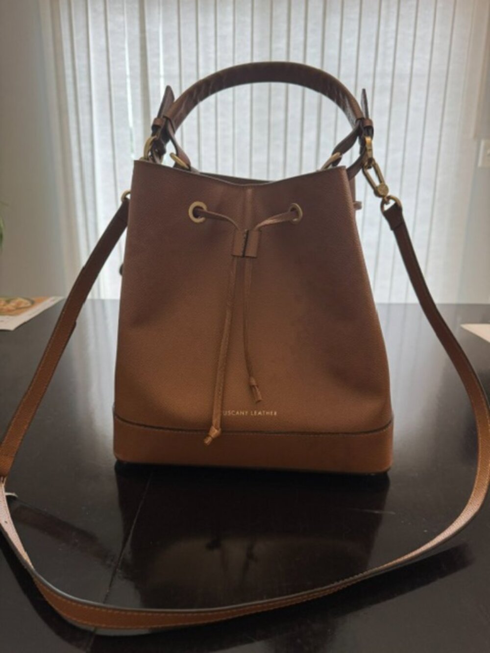 Tuscany Leather Minerva Bucket Handbag - Cognac